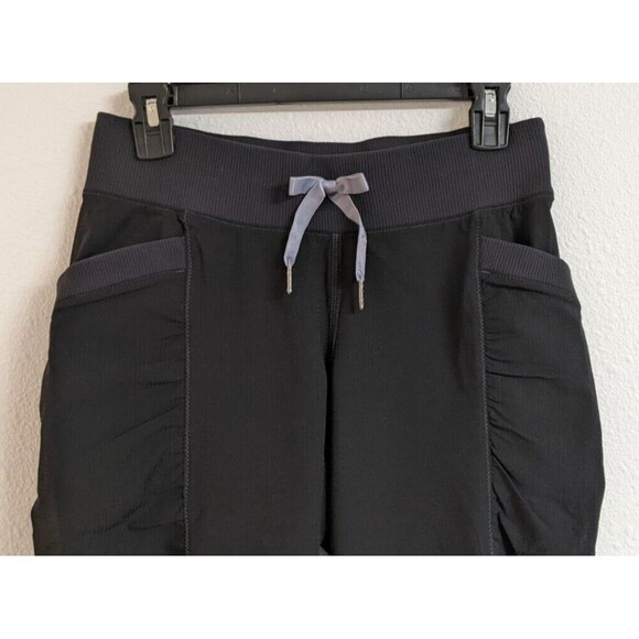 Wmn's ATHLETA Black Cropped Dance Studio Nylon Stretch Drawstring Waist Pants 2 - Picture 6 of 11
